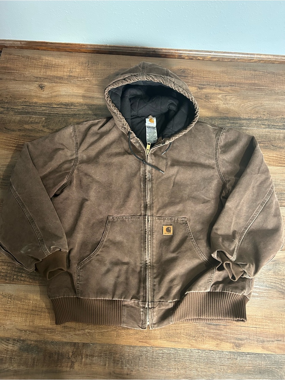 Vintage 2004 Carhartt Jacket Sz XL classic heavy weight jacket Model J130 CHT